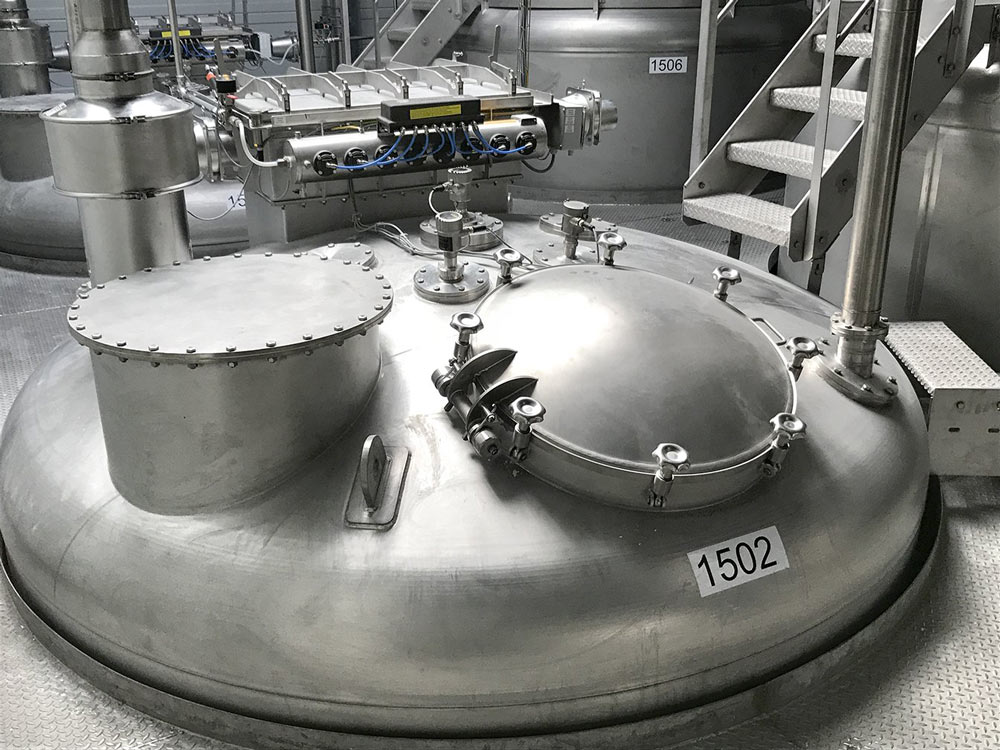 تجهیزات ابزار دقیق وگا VEGAPLUS 69 برای اندازه گیری دقیق در کارخانجات شکلات سازی